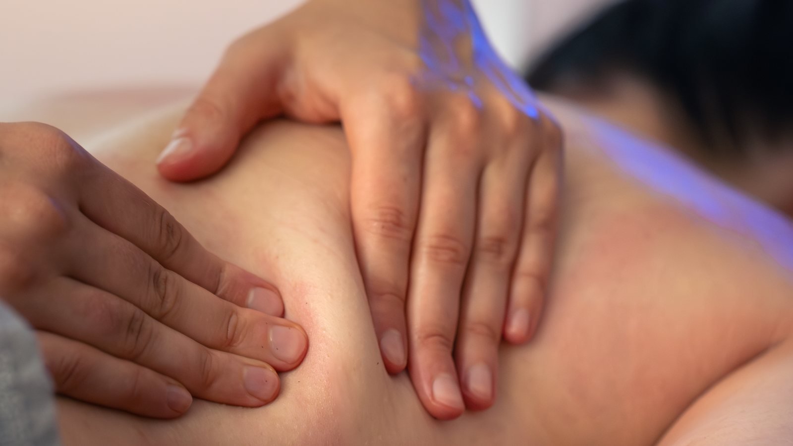 Massagem Revigorante no Espaço Fisiospa